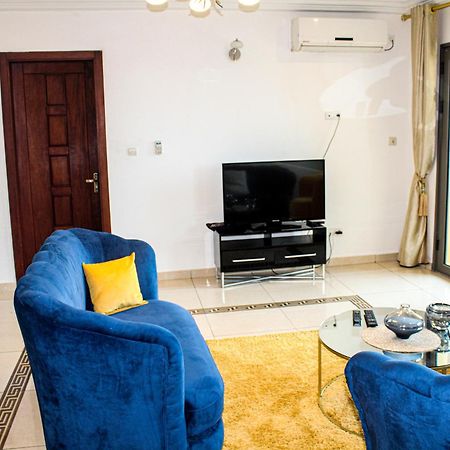 Residence Le Carat Bonapriso Дуала Екстериор снимка