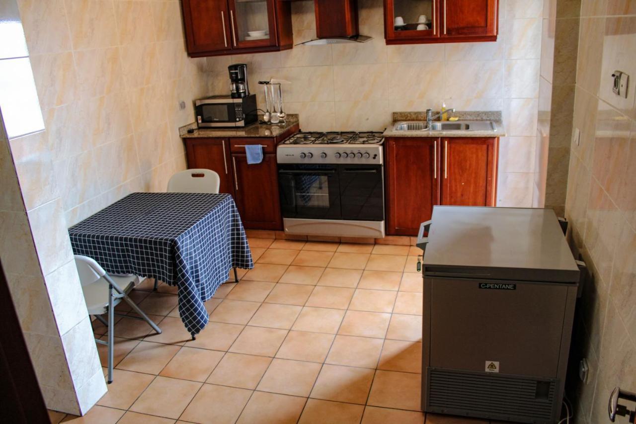 Residence Le Carat Bonapriso Дуала Екстериор снимка